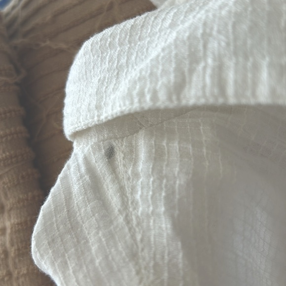 URBAN OUTFITTERS White Windowpane Cropped Camp Shirt Buttoned Large - Picture 11 of 11